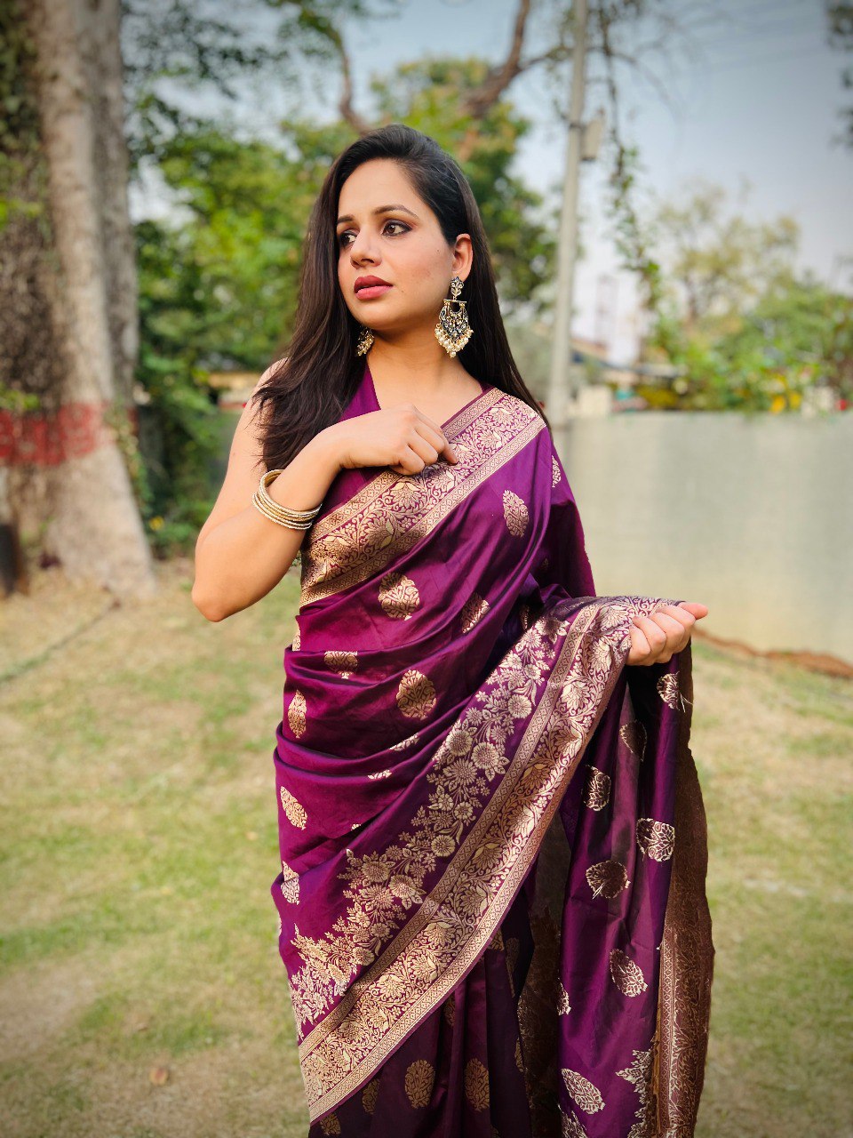 Gorgeous Wine Soft Silk Saree With Nebula Blouse Piece