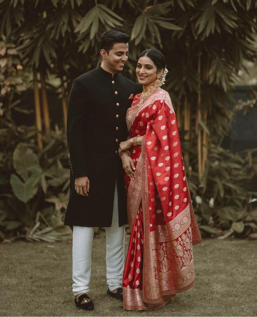 Attractive Red Soft Silk Saree With Mellifluous Blouse Piece