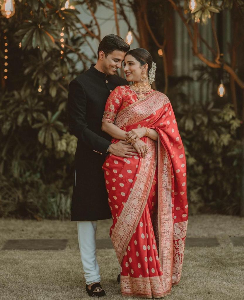 Attractive Red Soft Silk Saree With Mellifluous Blouse Piece