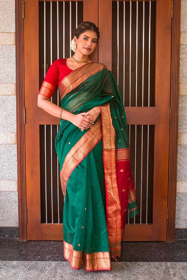 Attractive Green Soft Silk Saree With Delightful Blouse Piece