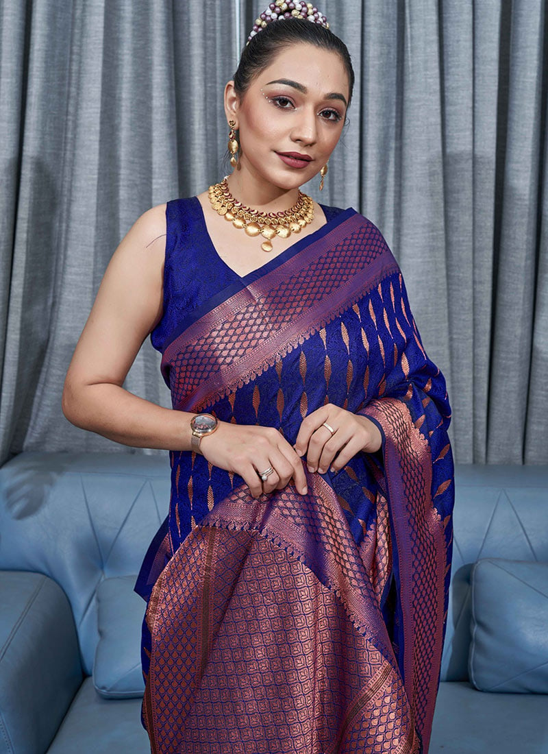 Seraglio Blue Soft Silk Saree With Blooming Blouse Piece