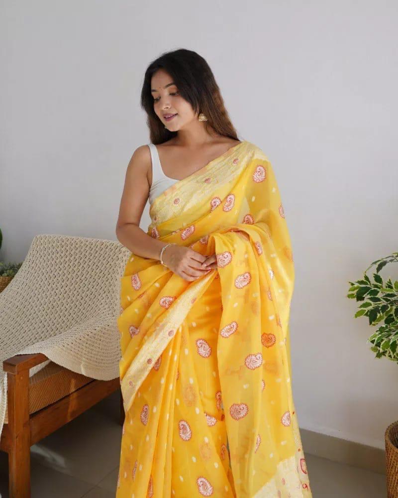 Twirling Yellow Cotton Silk Saree With Demanding Blouse Piece