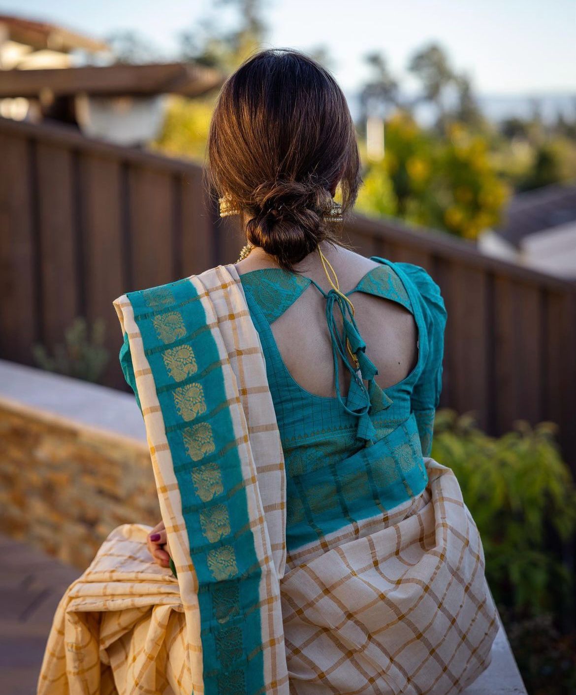 Inimitable Beige Soft Silk Saree With Magnificat Blouse Piece