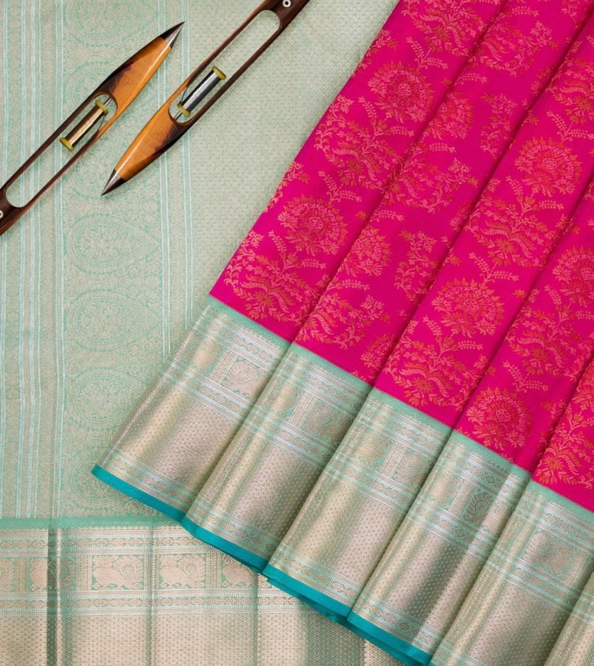 Ravishing Dark Pink Soft Silk Saree With Unique Blouse Piece