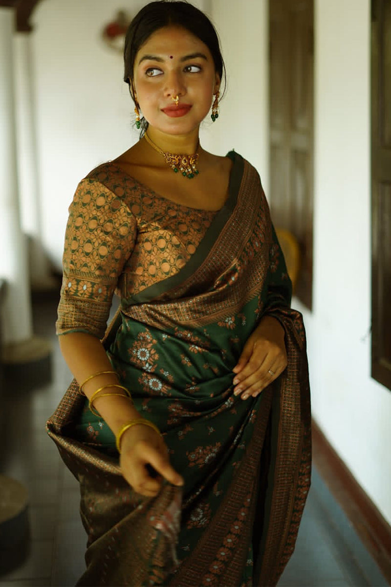 Enticing Green Soft Silk Saree With Confounding Blouse Piece