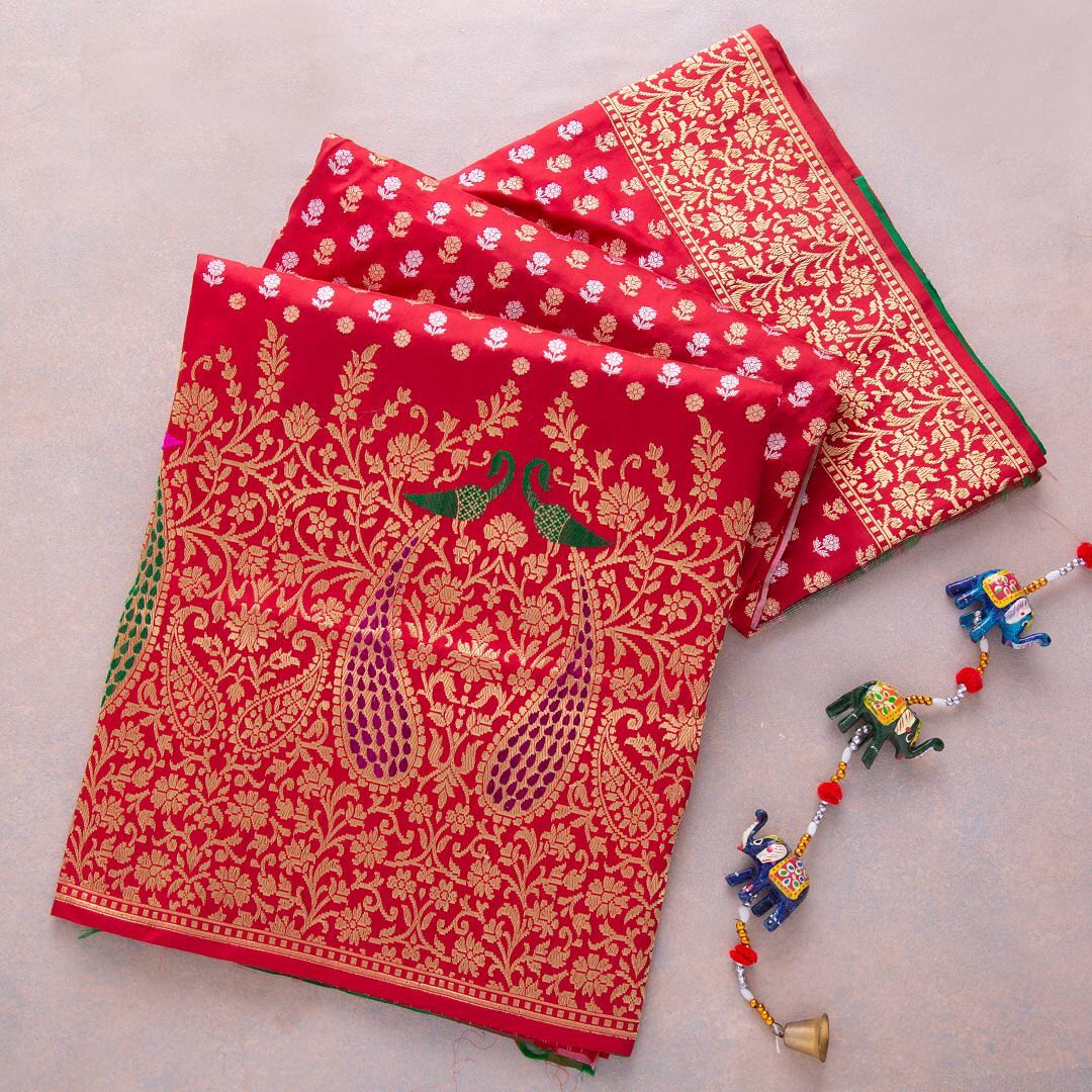 Delectable Extravagant Red Soft Silk Saree With Most Stunning Blouse Piece