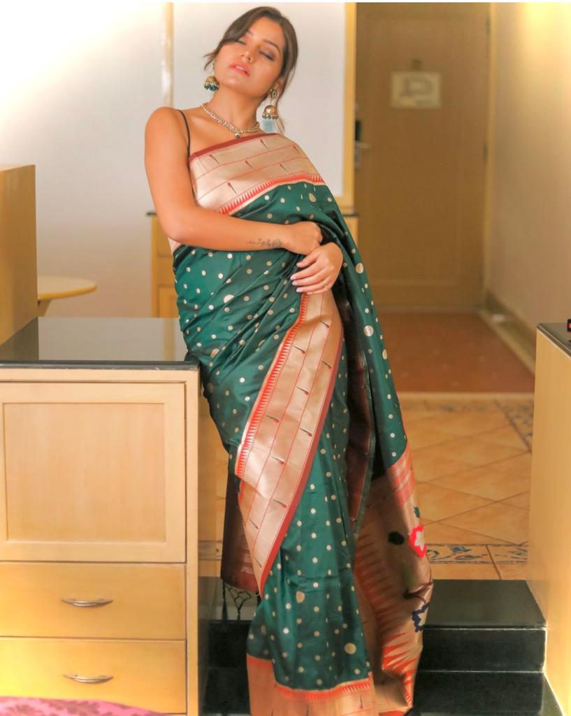 Moiety Dark Green Paithani Silk Saree With Prettiest Blouse Piece