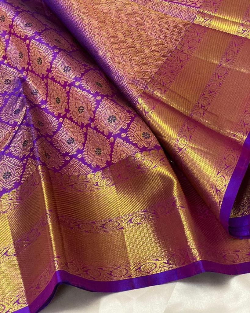 Scrupulous Purple Soft Silk Saree With Phenomenal Blouse Piece