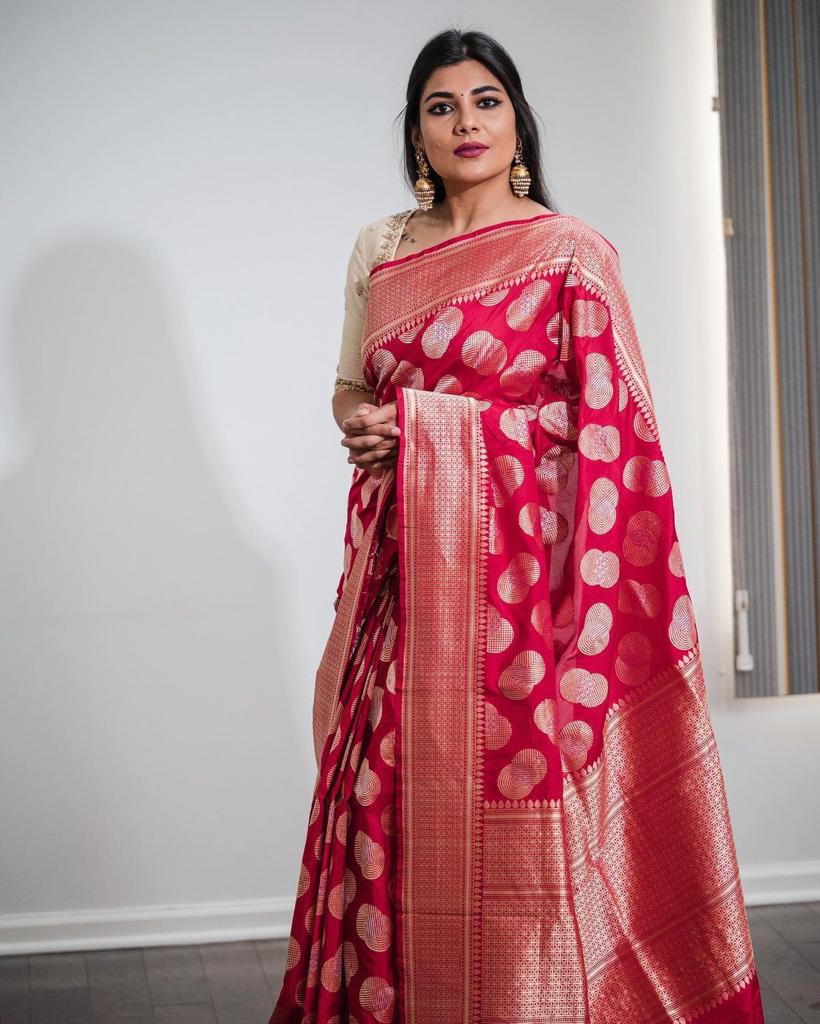 Exquisite Dark Pink Soft Silk Saree With Comely Blouse Piece