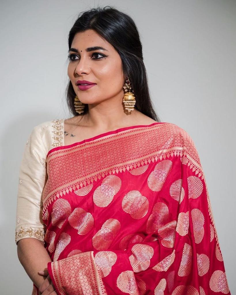 Exquisite Dark Pink Soft Silk Saree With Comely Blouse Piece