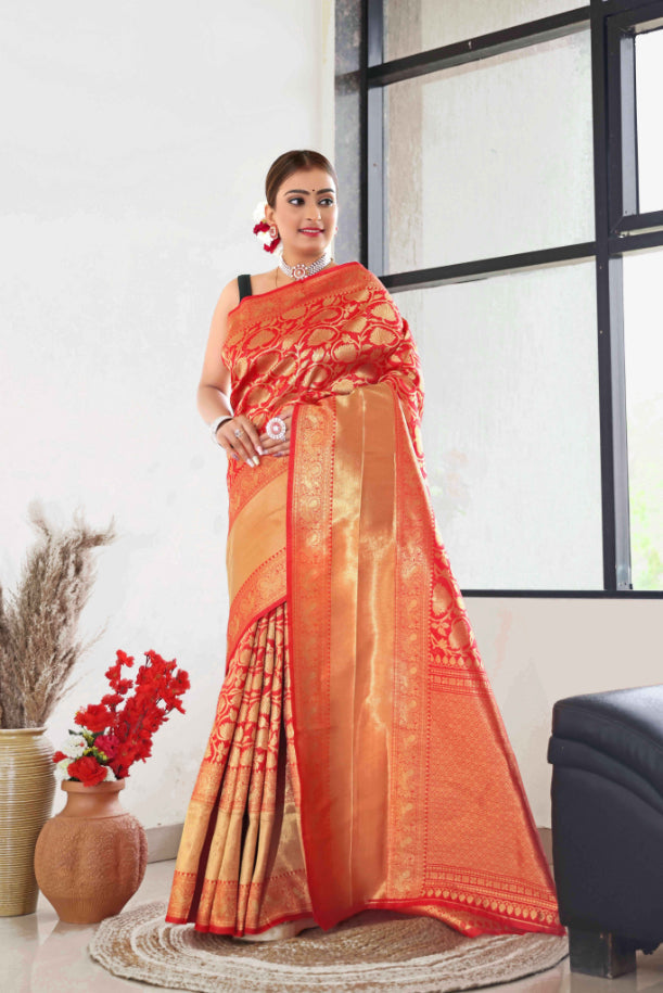 Supernal Red Kanjivaram Silk Saree with Wonderful Blouse Piece