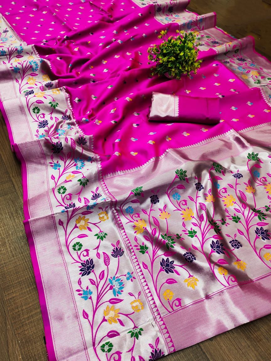 Fantabulous Magenta Paithani Silk Saree With Gorgeous Blouse Piece