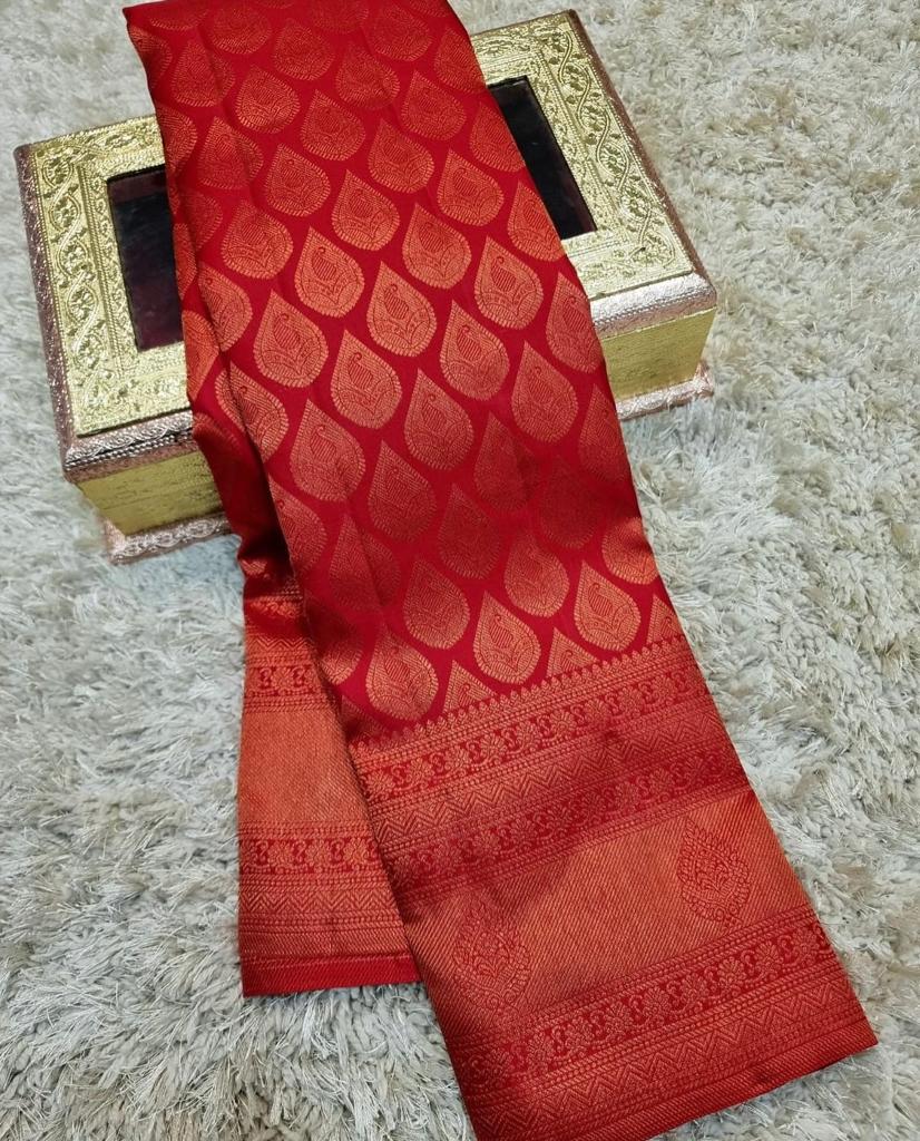 Fugacious Red Kanjivaram Silk Saree with Pretty Blouse Piece