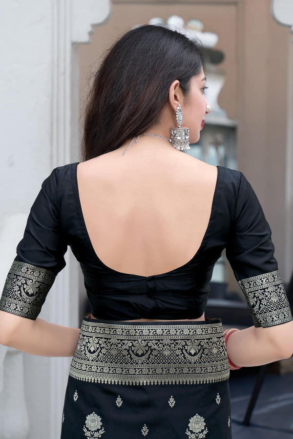 Sonorous Black Soft Silk Saree With Super Designer Blouse Piece