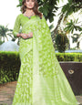 Blissful Green Cotton Silk Saree With Magnetic Blouse Piece