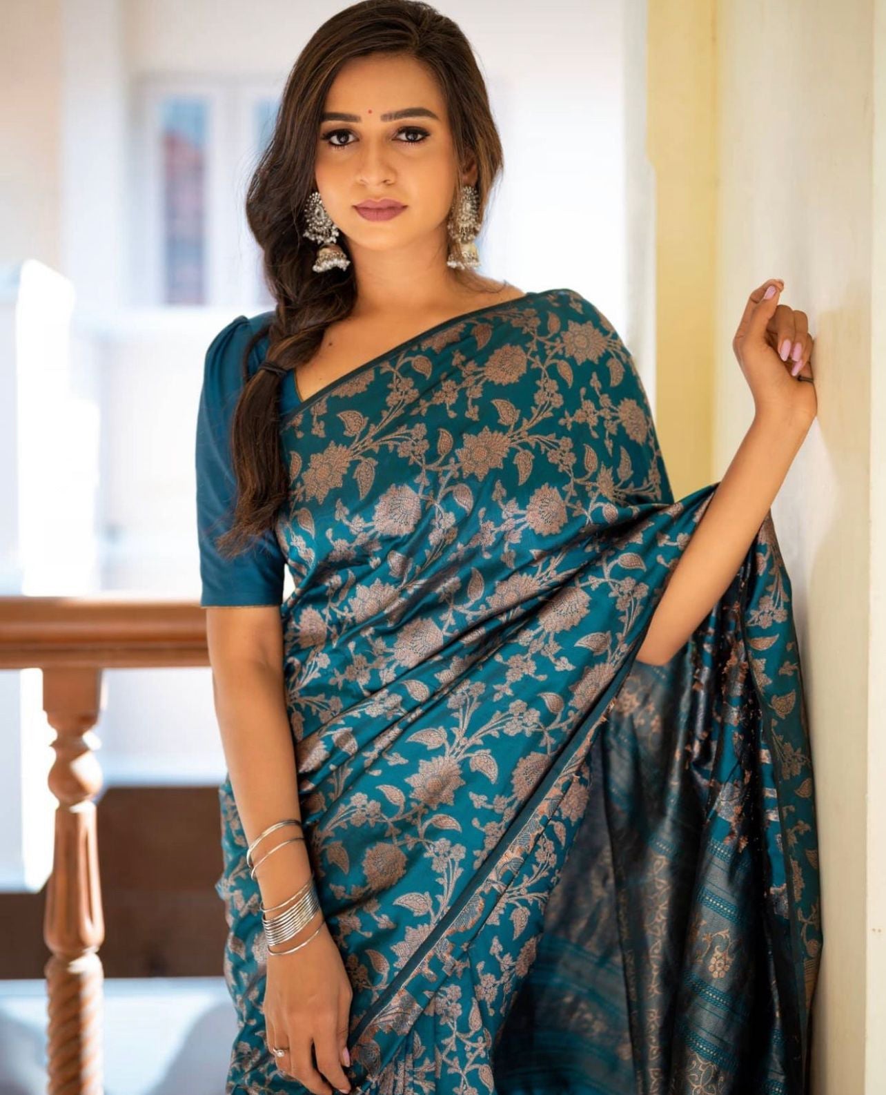 Incomparable Rama Soft Silk Saree With Aplomb Blouse Piece