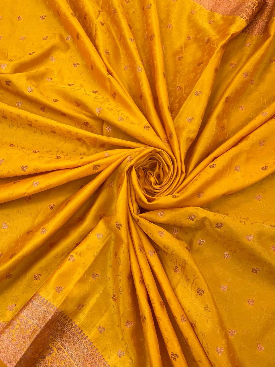 Appealing Yellow Soft Banarasi Silk Saree With Splendorous Blouse Piece