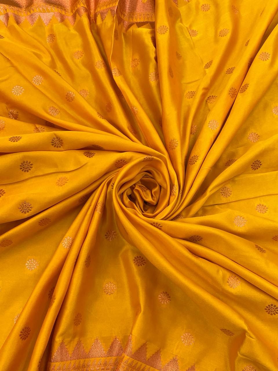 Gorgeous Yellow Paithani Silk Saree With Fairytale Blouse Piece