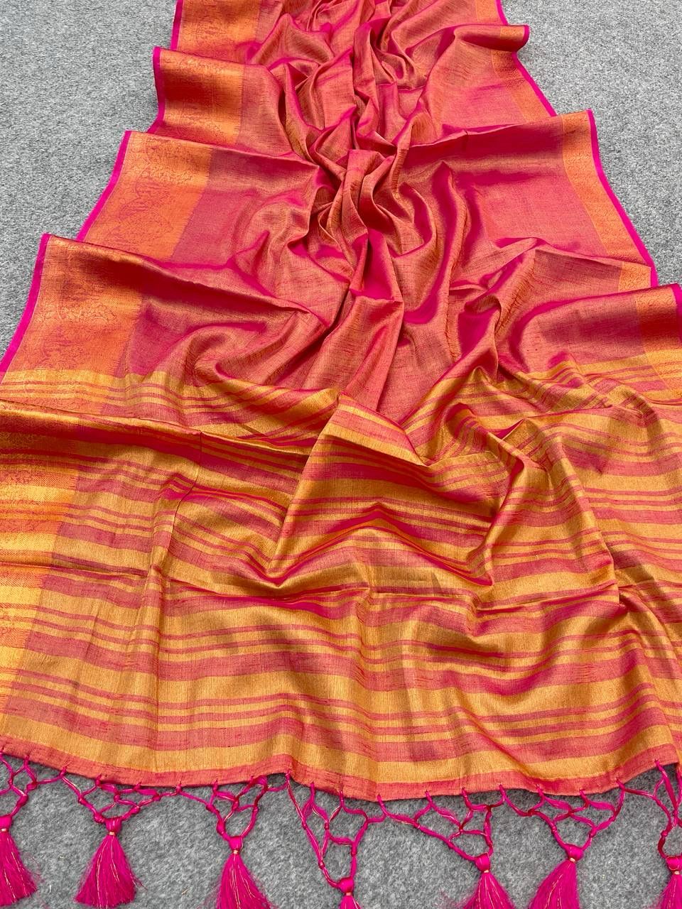 Glamorous Pink Cotton Silk Saree With Exquisite Blouse Piece