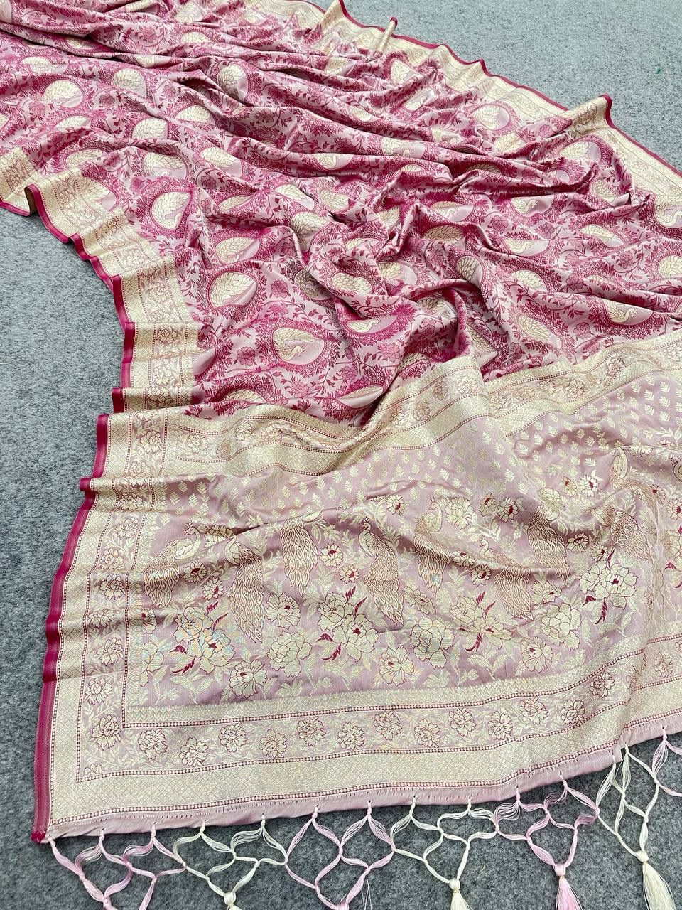 Unequalled Pink Soft Banarasi Silk Saree With Proficient Blouse Piece