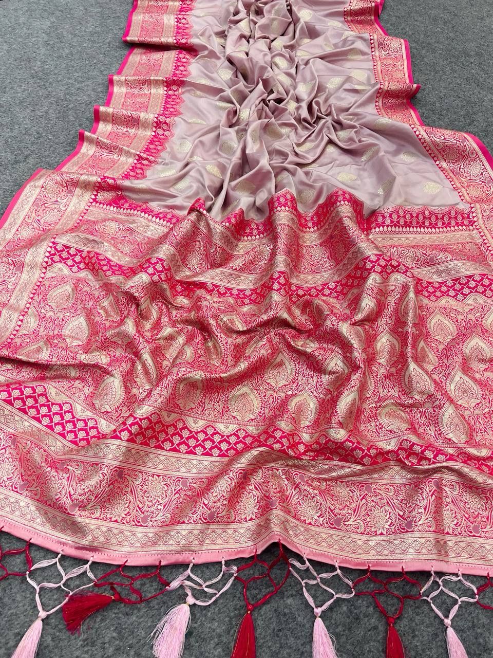 Smashing Baby Pink Soft Banarasi Silk Saree With Lustrous Blouse Piece