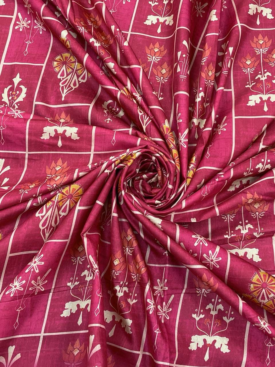 Diaphanous Dark Pink Digital Printed Dola Silk Saree With Nectarous Blouse Piece