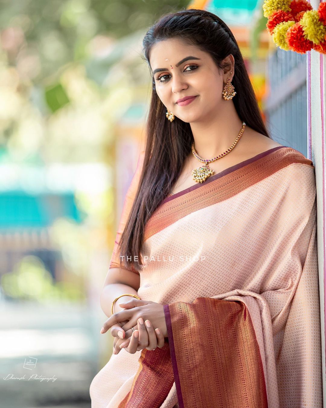 Exquisite Beige Soft Silk Saree with Gratifying Blouse Piece