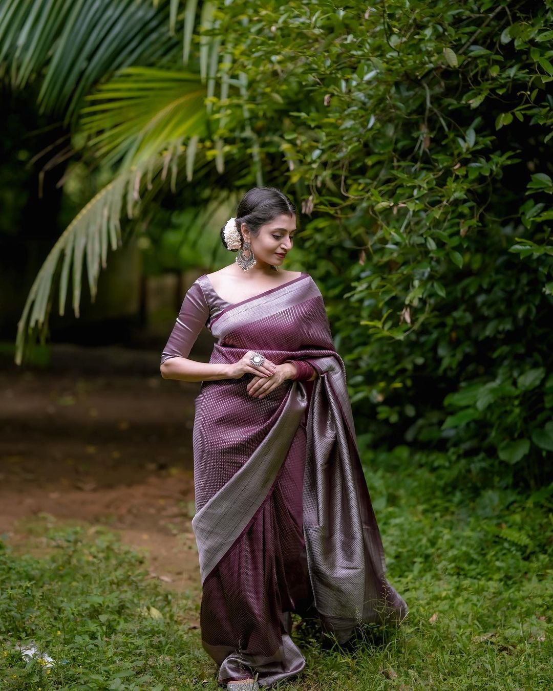 Imaginative Brown Soft Silk Saree with Desiring Blouse Piece