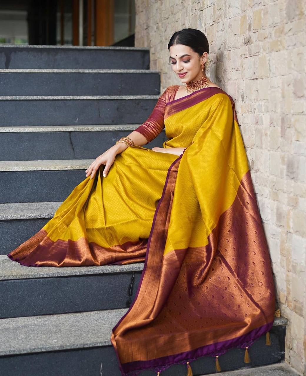 Lovely Golden Soft Silk Saree with Beautiful Blouse Piece