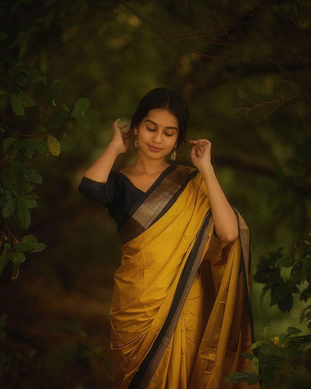 Divine Yellow Soft Banarasi Silk Saree With Efflorescence Blouse Piece