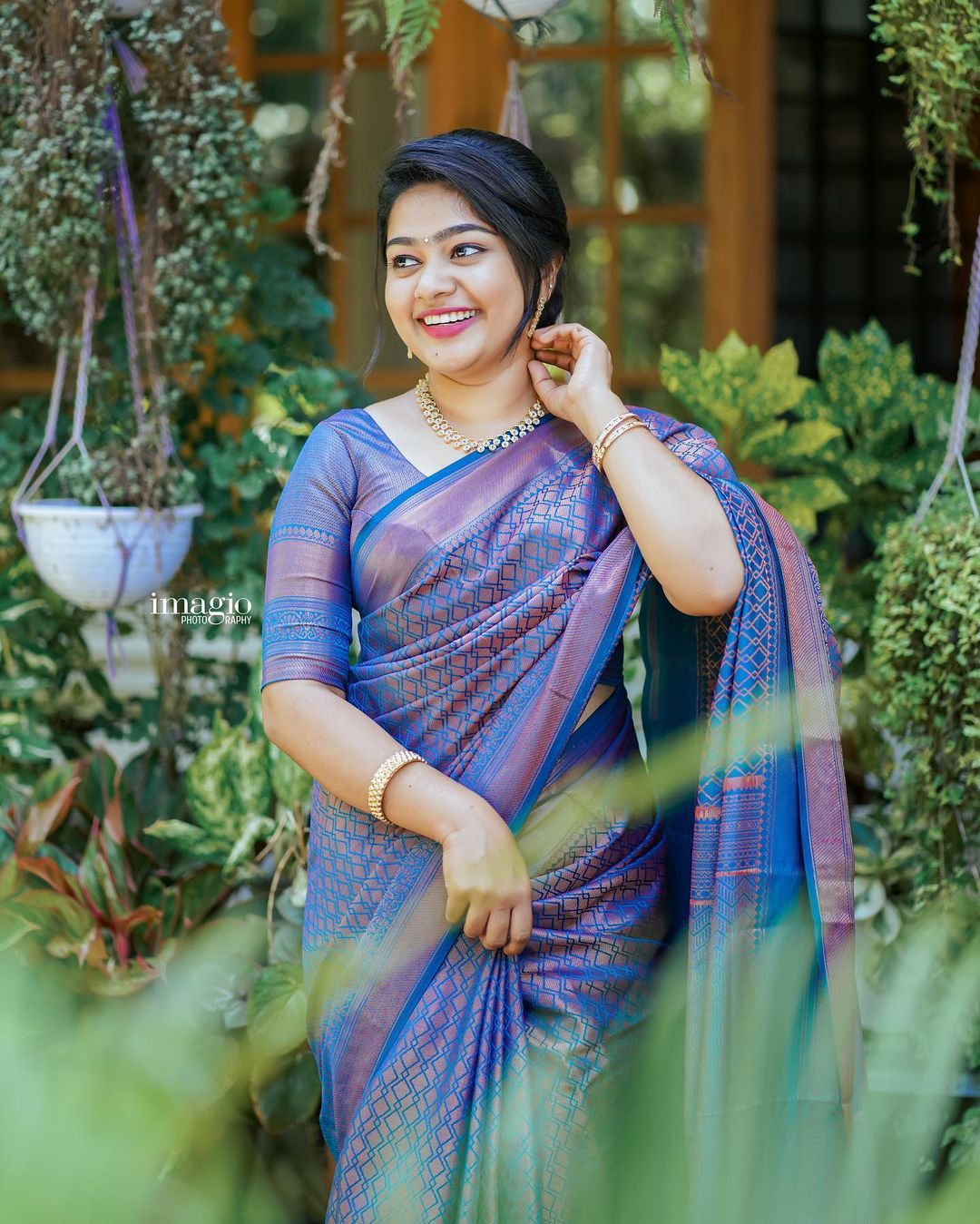 Smashing Blue Soft Silk Saree With Blooming Blouse Piece