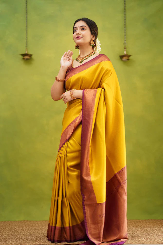 Artistic Golden Soft Silk Saree with Appealing Blouse Piece