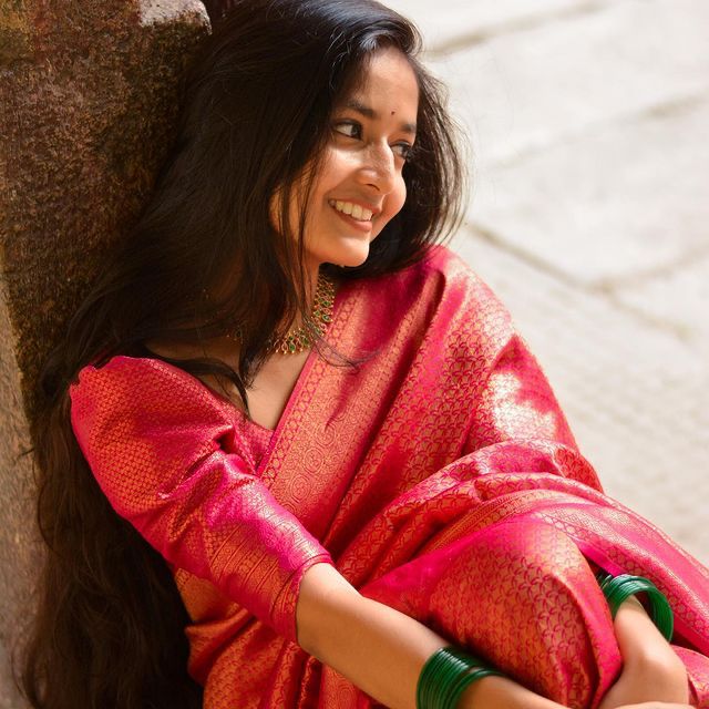 Epiphany Dark Pink Soft Silk Saree with Super Scintillating Blouse Piece