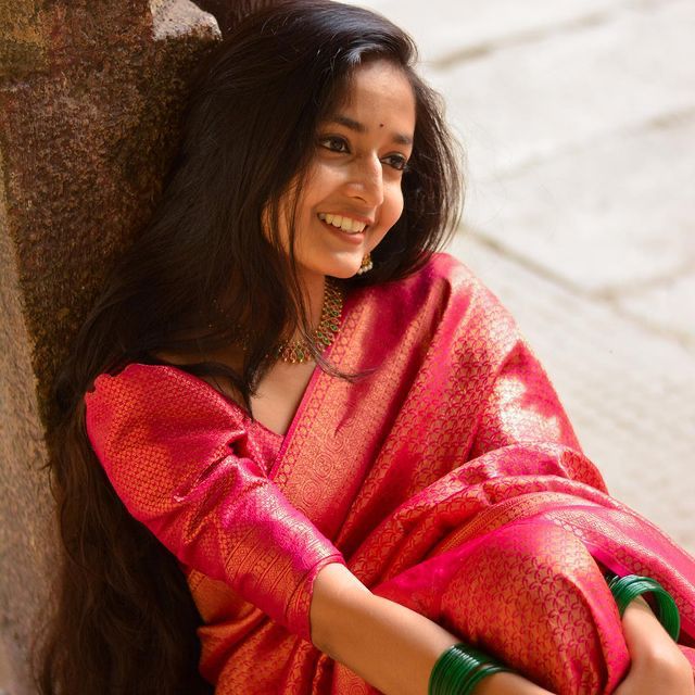 Epiphany Dark Pink Soft Silk Saree with Super Scintillating Blouse Piece