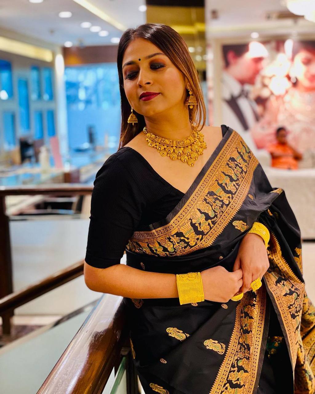 Exceptional Black Soft Banarasi Silk Saree With Embrocation Blouse Piece