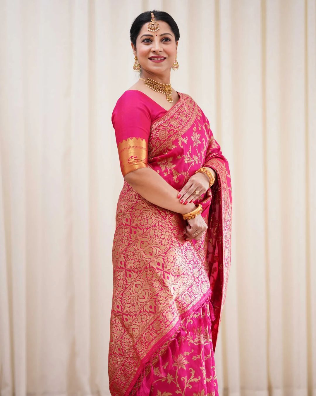 Propinquity Dark Pink Soft Silk Saree With Whimsical Blouse Piece