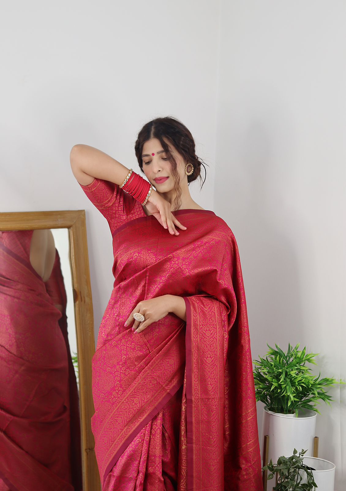 Alluring Dark Pink Soft Silk Saree With Palimpsest Blouse Piece