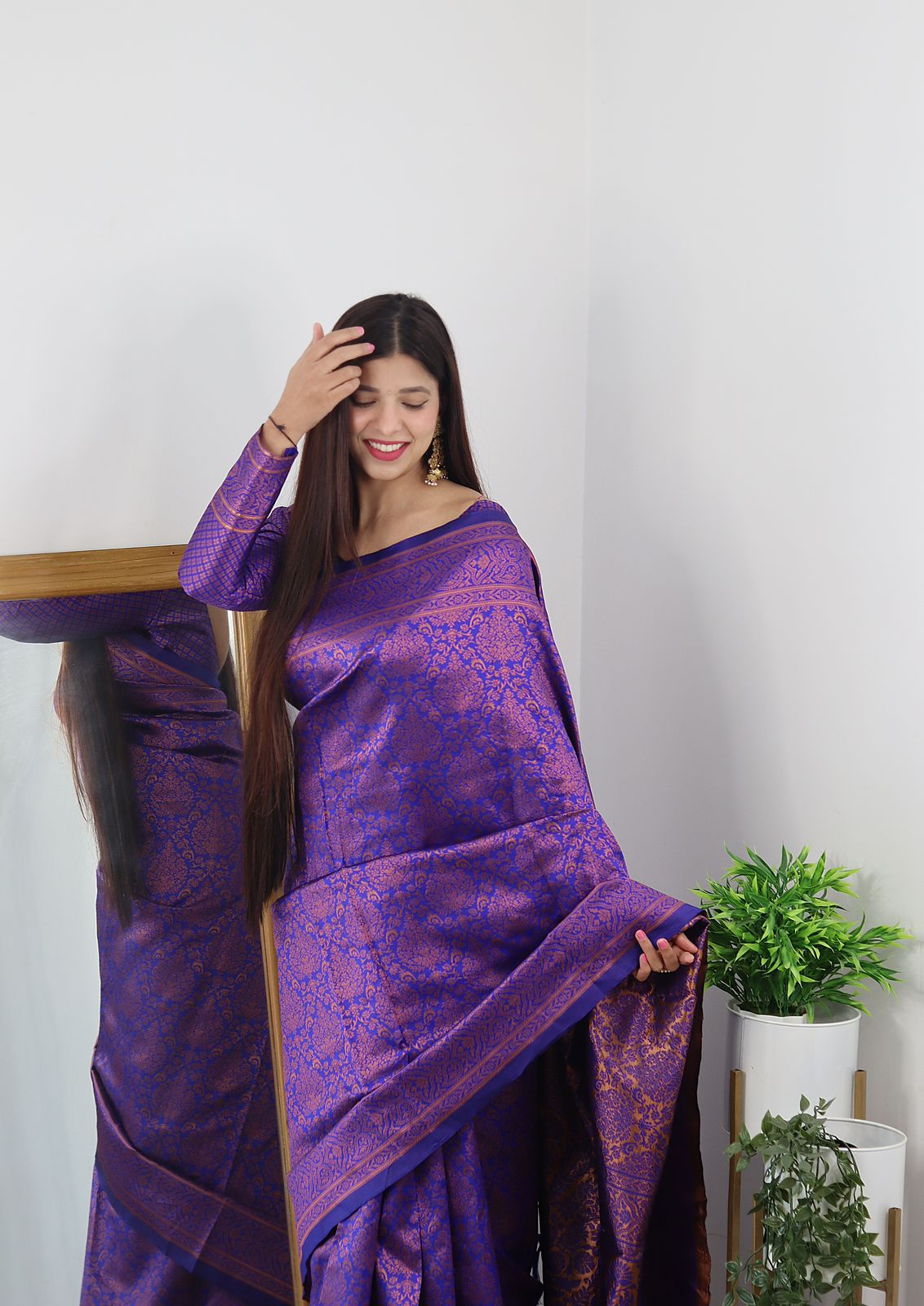 Supernal Royal Blue Soft Silk Saree With Panoply Blouse Piece