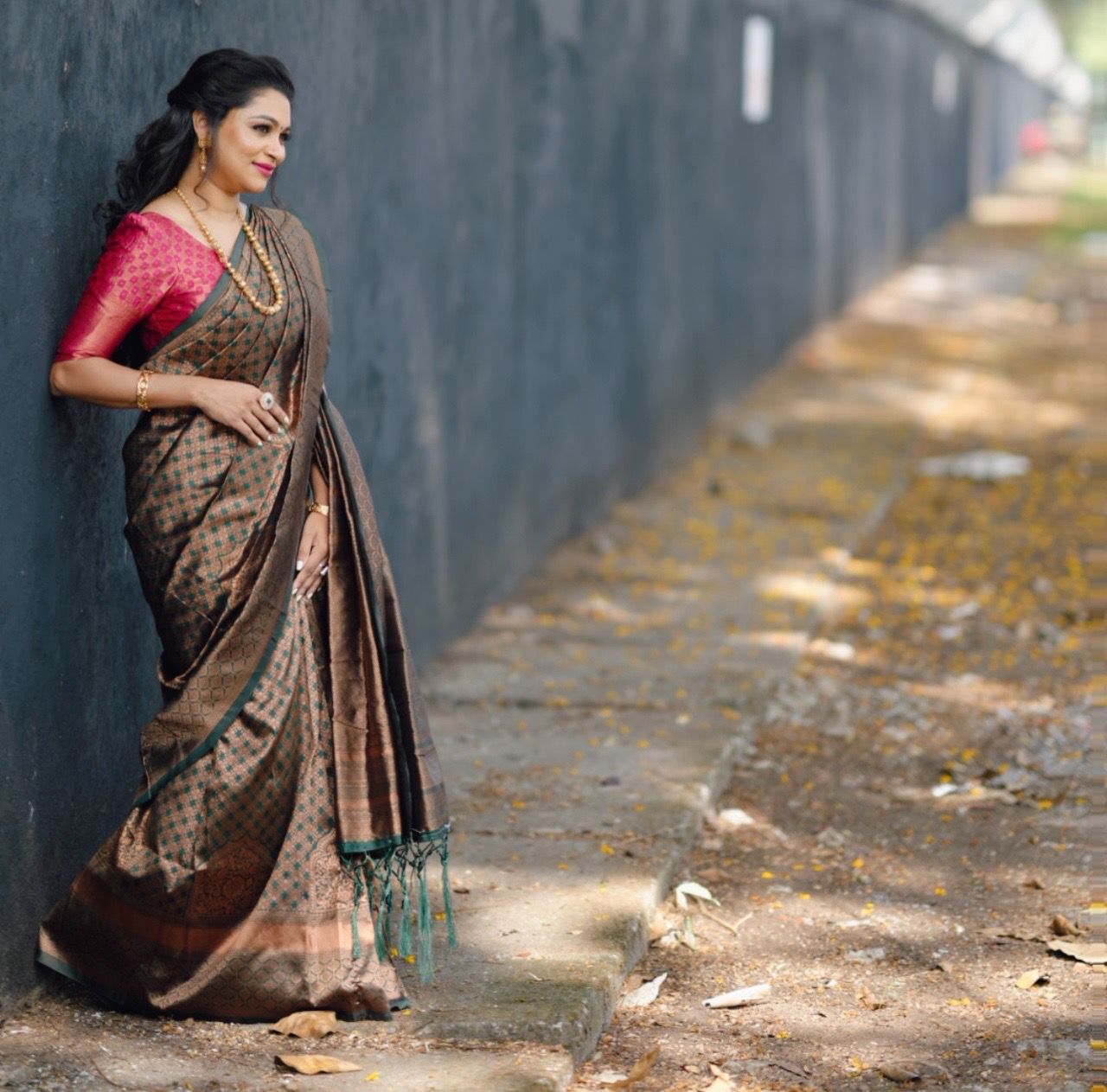 Effulgent Dark Green Soft Silk Saree With Nemesis Blouse Piece