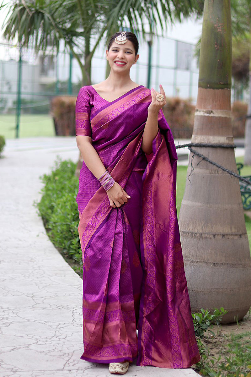 Sonorous Purple Soft Silk Saree With Smashing Blouse Piece