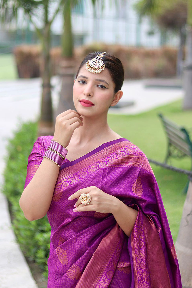 Sonorous Purple Soft Silk Saree With Smashing Blouse Piece