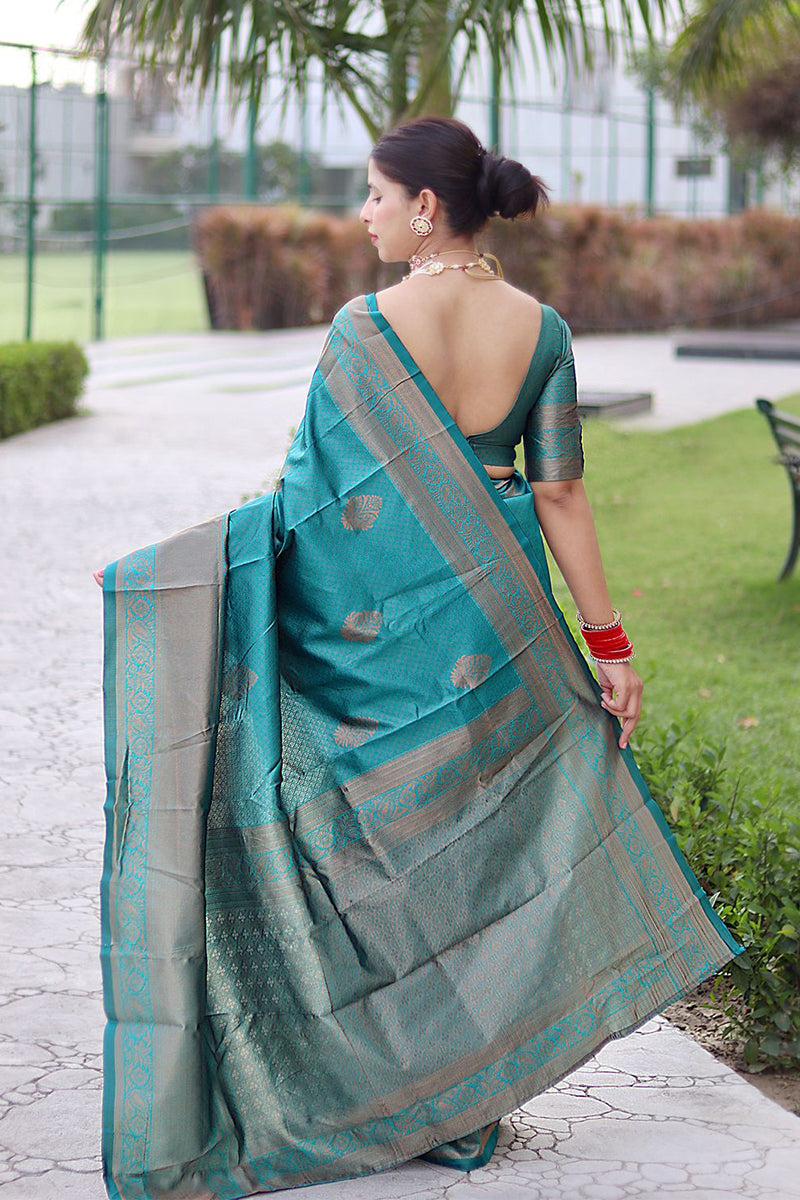 Tantalizing Rama Soft Silk Saree With Gratifying Blouse Piece