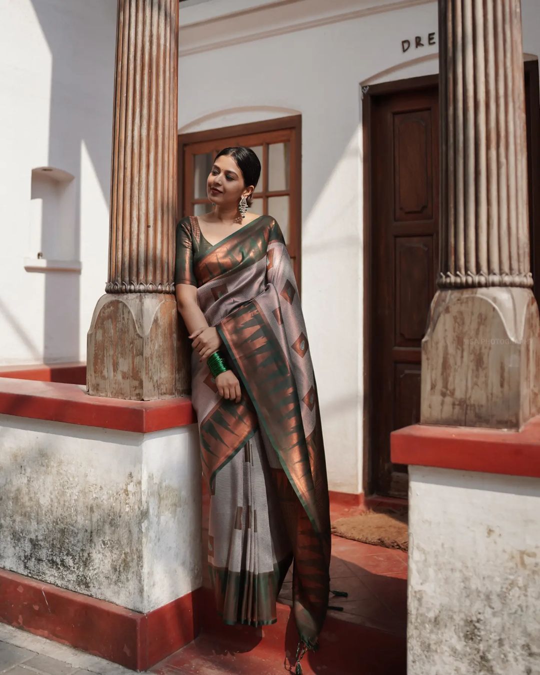 Imbrication Grey Soft Silk Saree With Prominent Blouse Piece