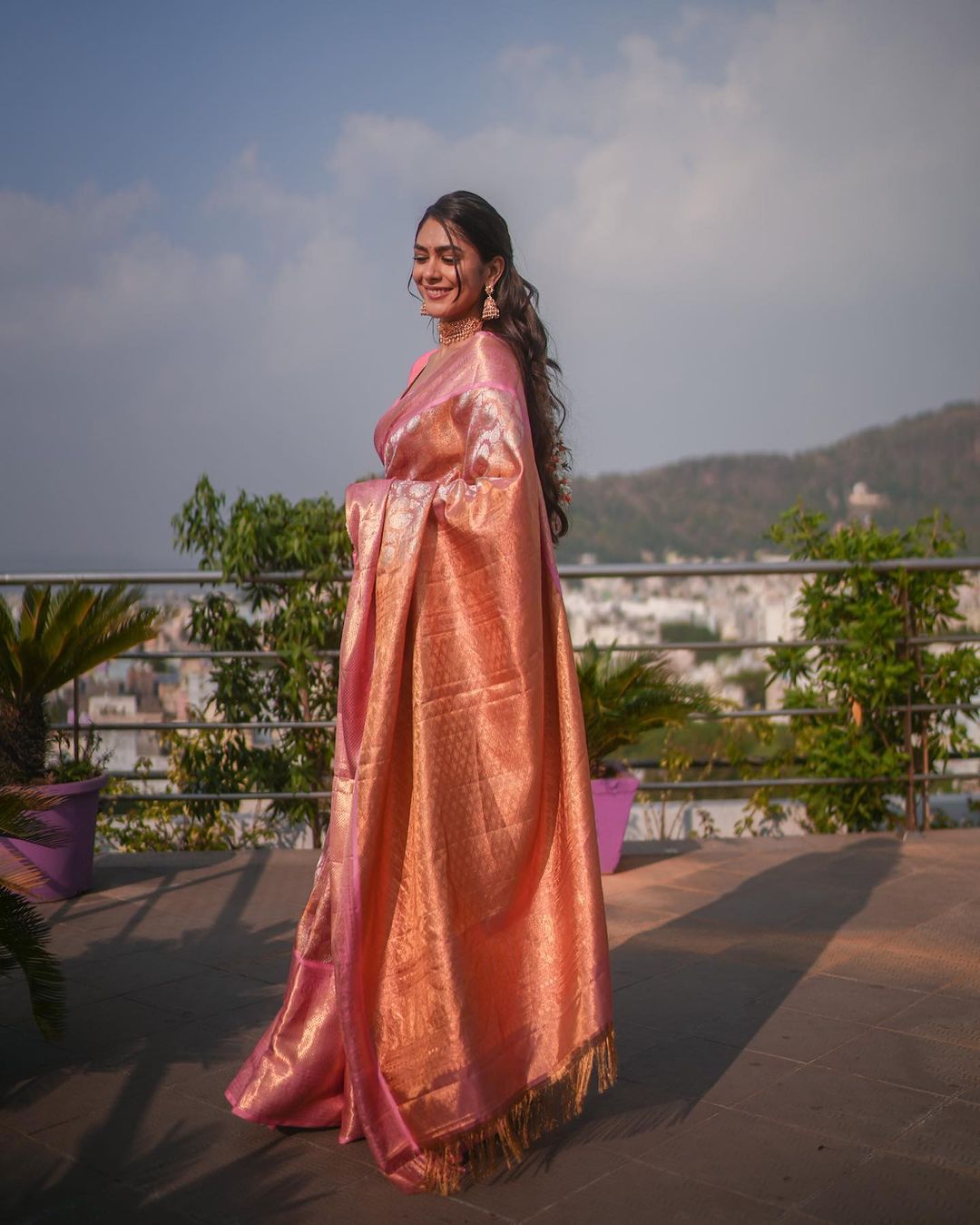 Beleaguer Pink Soft Silk Saree With Surreptitious Blouse Piece