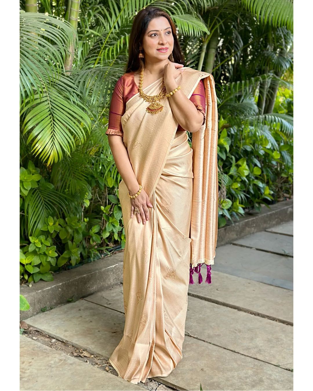 Most Flattering Cream Soft Silk Saree With Pleasant Blouse Piece