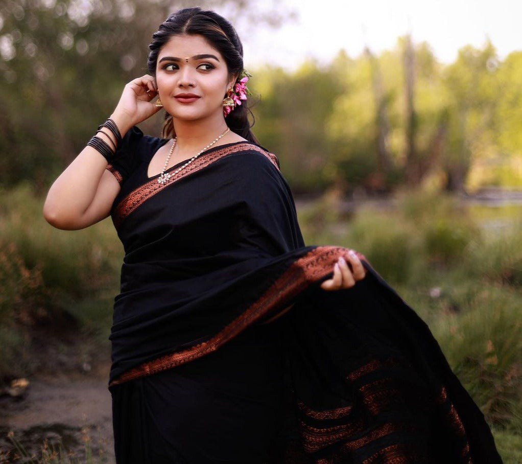 Pleasant Black Soft Silk Saree With Woebegone Blouse Piece