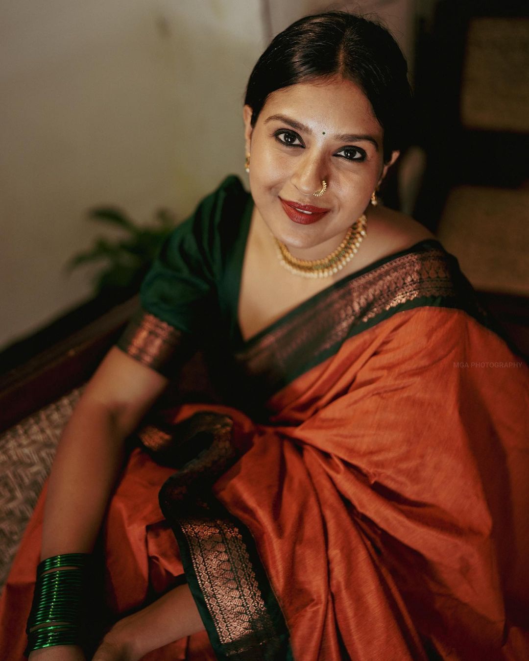 Adorable Orange Soft Silk Saree With Magnetic Blouse Piece