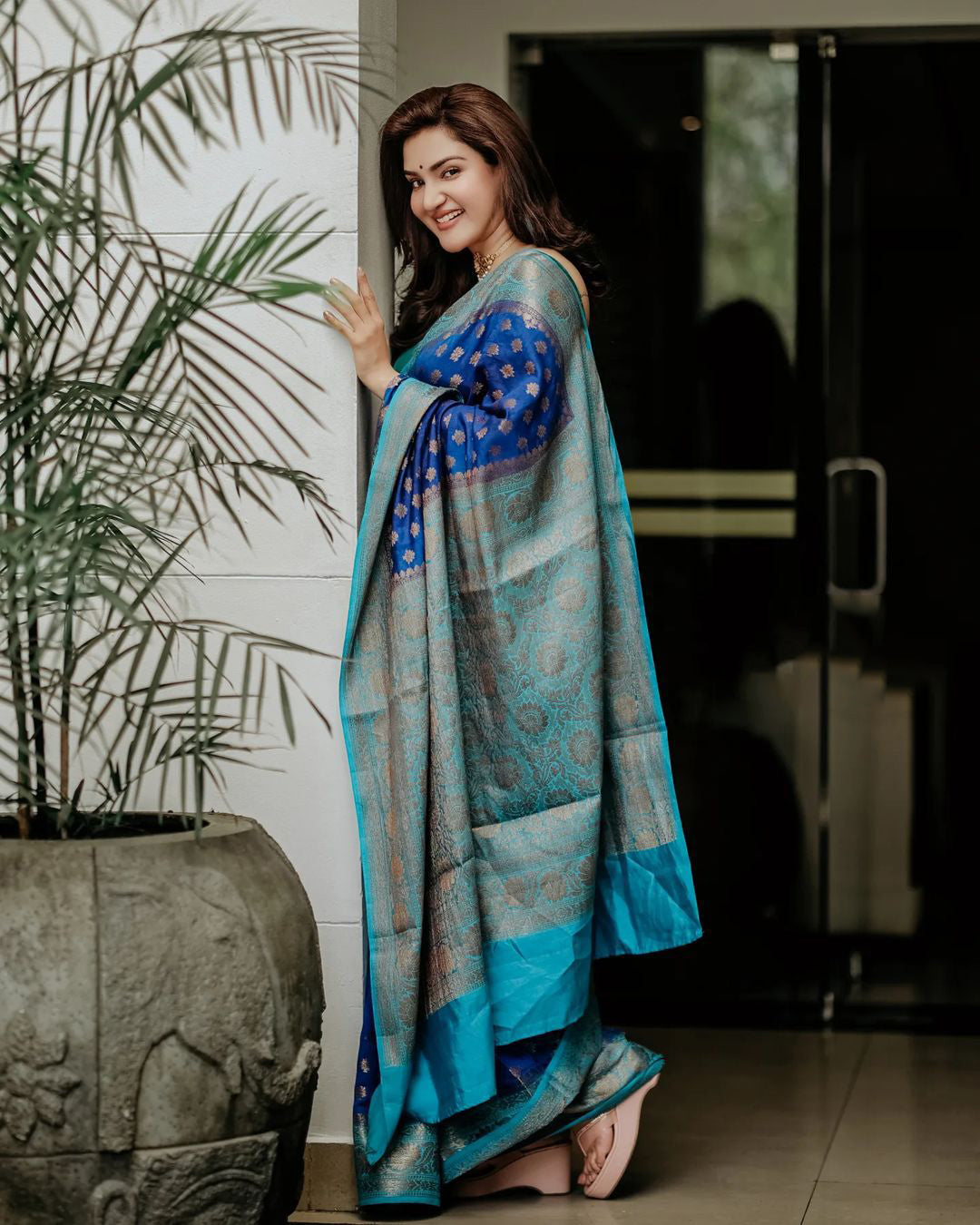 Jazzy Blue Soft Silk Saree With Denouement Blouse Piece