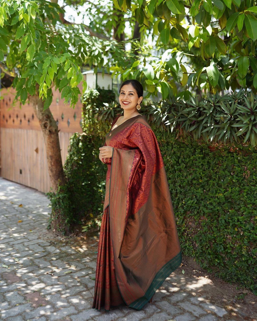 Enigmatic Maroon Soft Silk Saree With Prettiest Blouse Piece