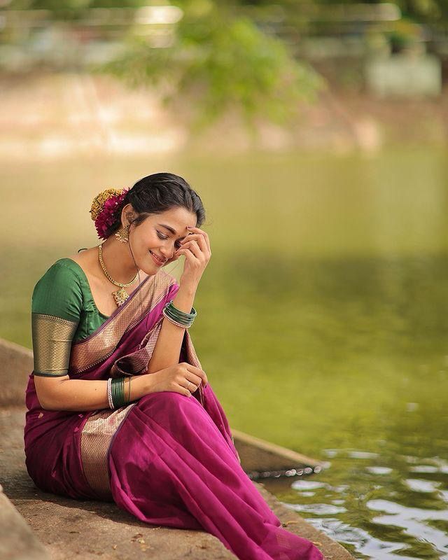 Evanescent Dark Pink Soft Silk Saree With Exquisite Blouse Piece